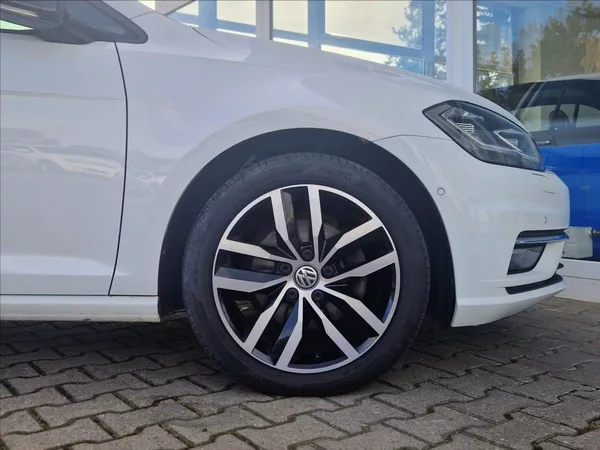 Volkswagen Golf 1,6 TDI LED KOMP.SERV.HISTORIE - foto 9