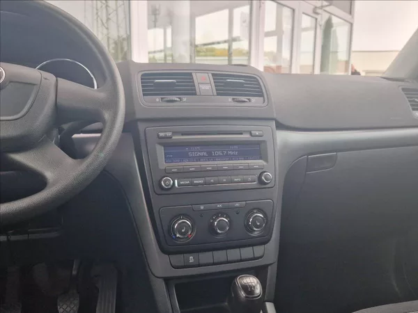 Škoda Yeti 1,4 TSI 90kW NOSIČ TAŽNÉ VÝHŘE - foto 23