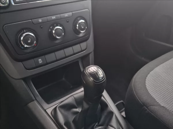 Škoda Yeti 1,4 TSI 90kW NOSIČ TAŽNÉ VÝHŘE - foto 24