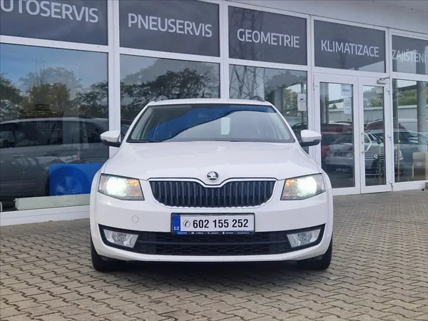 Škoda Octavia 2,0 TDI 110kW TAŽNÉ VÝHŘ. NOSI - foto 8