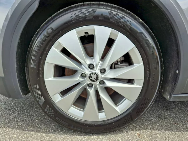 Škoda Elroq Selection 60 150kW - foto 35