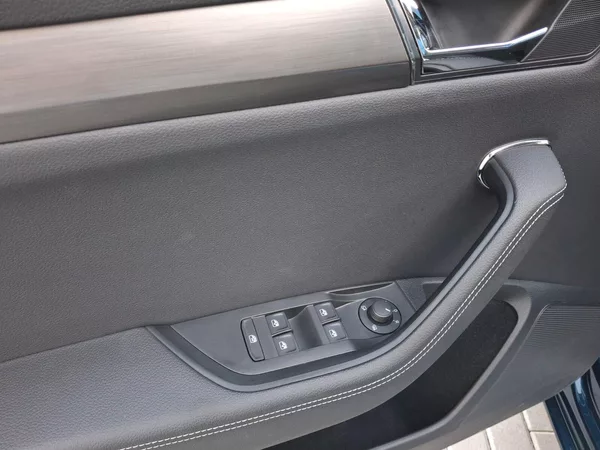 Škoda Superb Style DSG 1,5TSi 110kW - foto 28