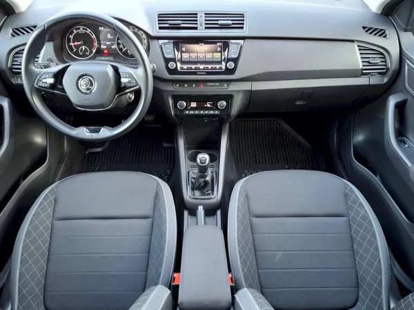 Škoda Fabia Combi Ambition Top 1,0TSi 70kW - foto 5