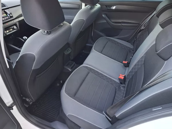 Škoda Fabia Combi Ambition Top 1,0TSi 70kW - foto 7