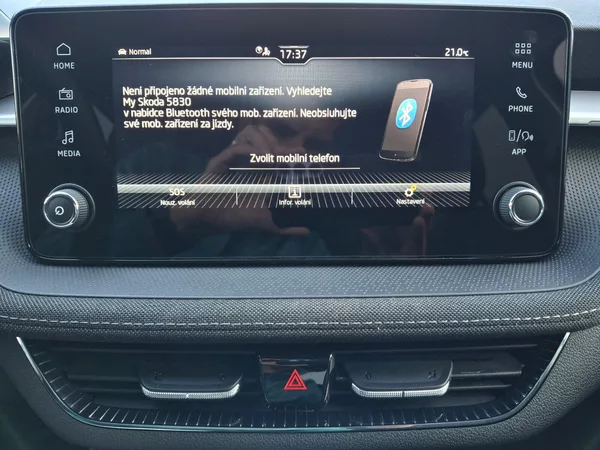 Škoda Fabia Top Selection DSG 1,0TSi 85kW - foto 21