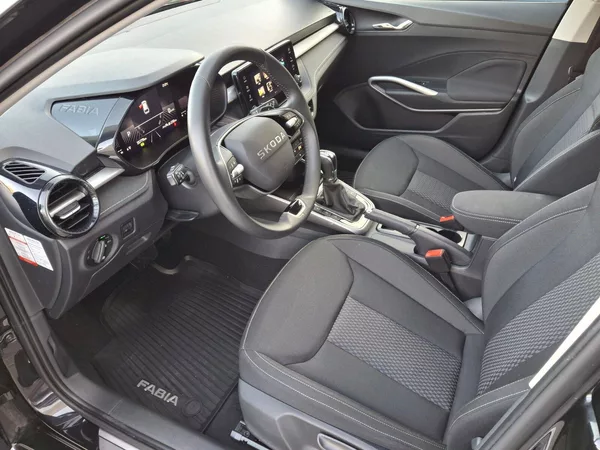 Škoda Fabia Top Selection DSG 1,0TSi 85kW - foto 6