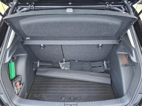 Škoda Fabia Top Selection DSG 1,0TSi 85kW - foto 8