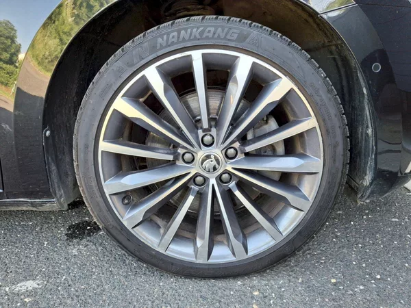 Škoda Superb Combi L&K DSG 4x4 2,0TSi 206kW - foto 13