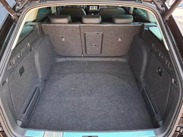 Škoda Superb Combi L&K DSG 4x4 2,0TSi 206kW - foto 16