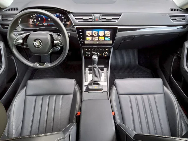 Škoda Superb Combi L&K DSG 4x4 2,0TSi 206kW - foto 5