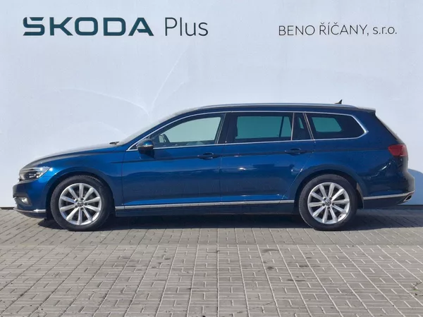 Volkswagen Passat Variant Elegance DSG 2,0TDi 11 - foto 3