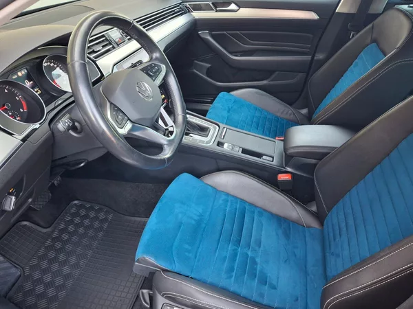 Volkswagen Passat Variant Elegance DSG 2,0TDi 11 - foto 6