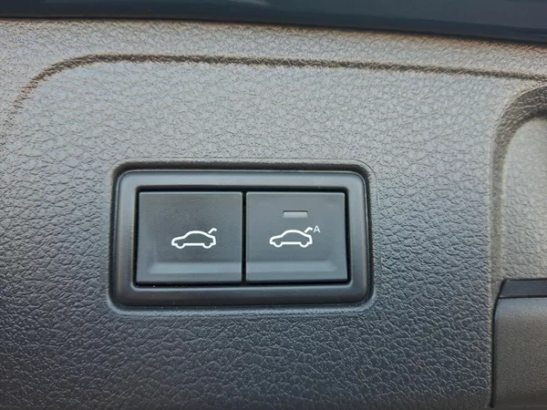 Volkswagen Passat Variant Elegance DSG 2,0TDi 11 - foto 9