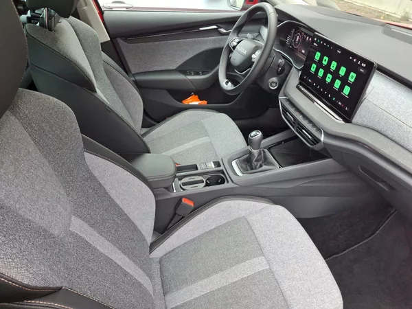 Škoda Octavia Combi Top Selection 1,5TSi 110 - foto 14