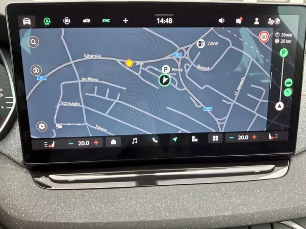 Škoda Octavia Combi Top Selection 1,5TSi 110 - foto 22