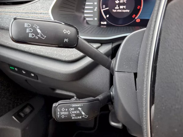 Škoda Octavia Combi Top Selection 1,5TSi 110 - foto 33