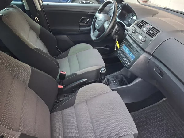 Škoda Fabia Sport 1,2TSi 63kW - foto 13