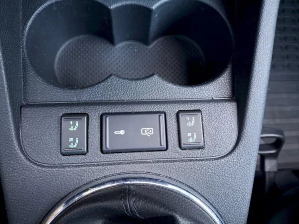 Škoda Fabia Sport 1,2TSi 63kW - foto 21