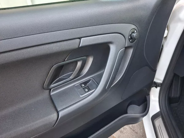Škoda Fabia Sport 1,2TSi 63kW - foto 23