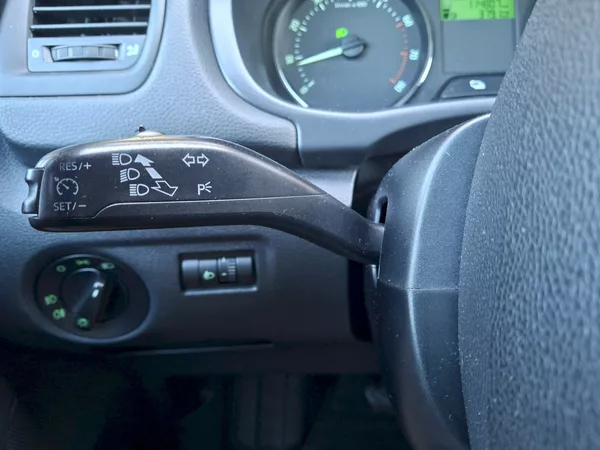 Škoda Fabia Sport 1,2TSi 63kW - foto 25