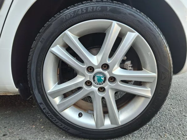 Škoda Fabia Sport 1,2TSi 63kW - foto 28