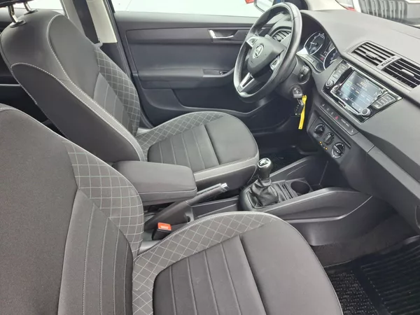 Škoda Fabia Ambition Plus 1,0TSi 70kW - foto 13
