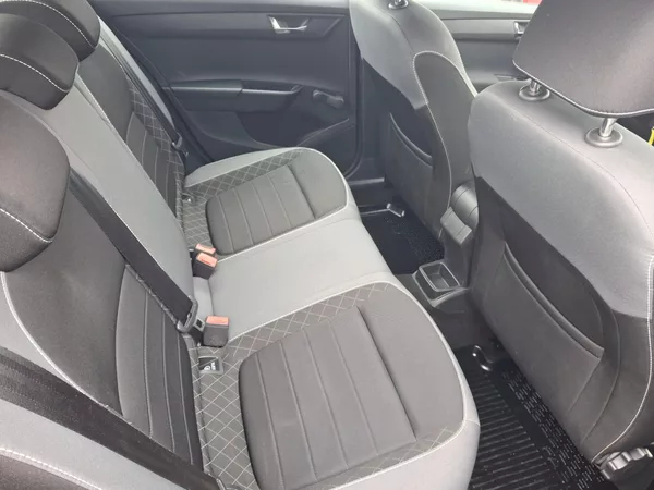 Škoda Fabia Ambition Plus 1,0TSi 70kW - foto 14