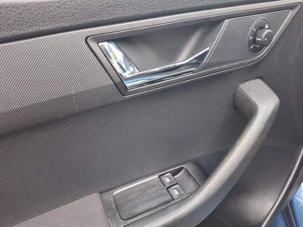 Škoda Fabia Ambition Plus 1,0TSi 70kW - foto 23