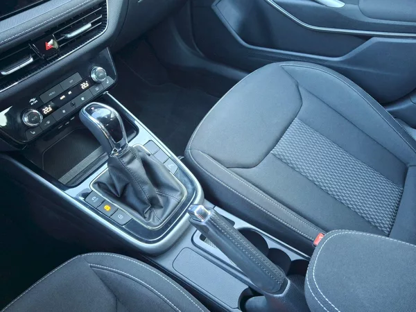 Škoda Fabia Top Selection DSG 1,0TSi 85kW - foto 25
