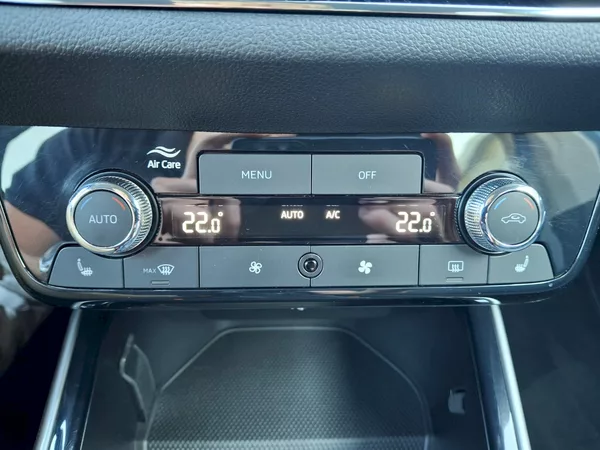 Škoda Fabia Top Selection DSG 1,0TSi 85kW - foto 26