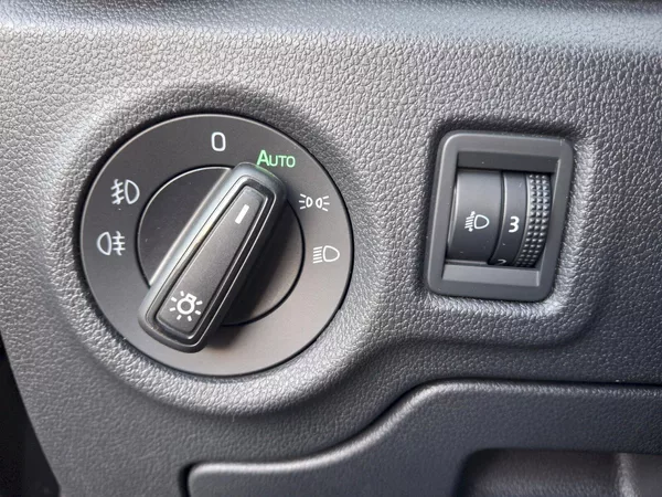 Škoda Fabia Top Selection DSG 1,0TSi 85kW - foto 27