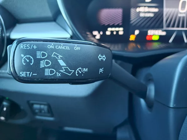 Škoda Fabia Top Selection DSG 1,0TSi 85kW - foto 31