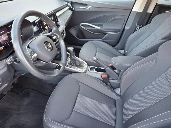 Škoda Fabia Top Selection DSG 1,0TSi 85kW - foto 6