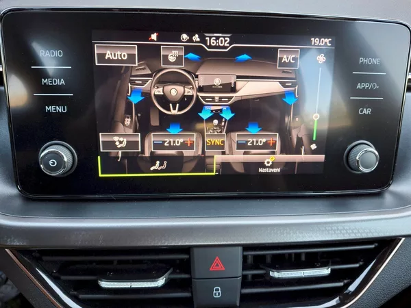 Škoda Kamiq Style 1,5TSi 110kW - foto 21