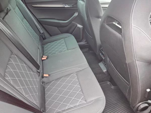 Škoda Karoq Sportline 1,5TSi 110kW - foto 15