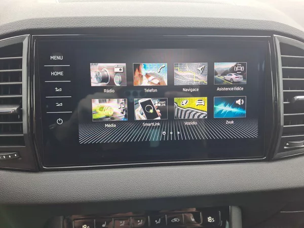 Škoda Karoq Sportline 1,5TSi 110kW - foto 22