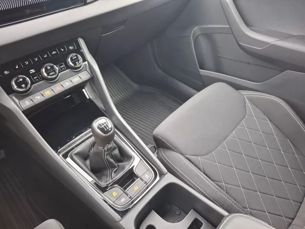 Škoda Karoq Sportline 1,5TSi 110kW - foto 29