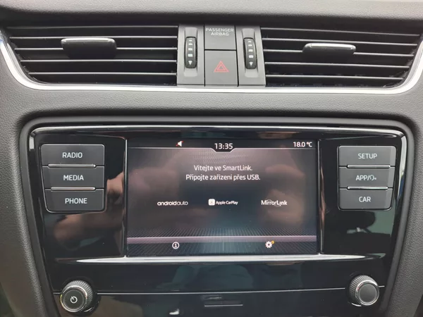Škoda Octavia Ambition Plus 1,5TSi 110kW - foto 18