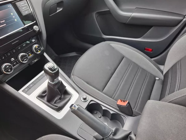 Škoda Octavia Ambition Plus 1,5TSi 110kW - foto 24