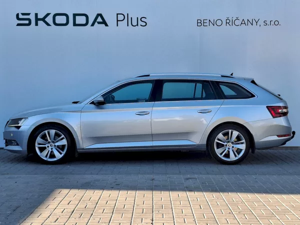 Škoda Superb Combi Style 4x4 2,0TDi 110kW - foto 3
