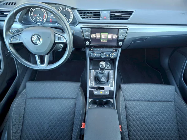Škoda Superb Combi Style 4x4 2,0TDi 110kW - foto 5
