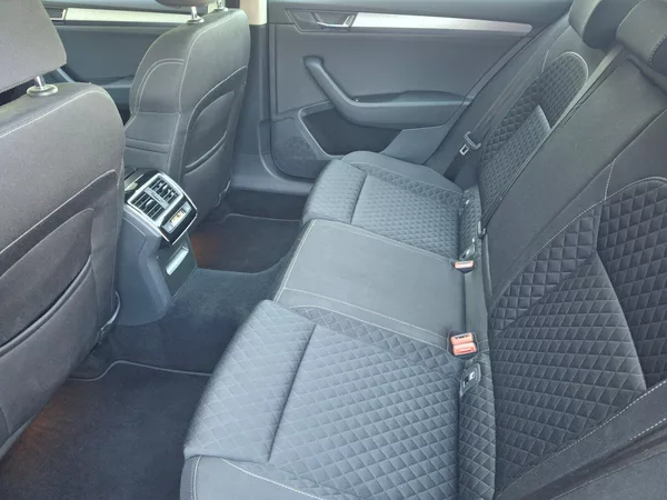 Škoda Superb Combi Style 4x4 2,0TDi 110kW - foto 7