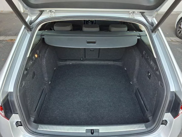 Škoda Superb Combi Style 4x4 2,0TDi 110kW - foto 8