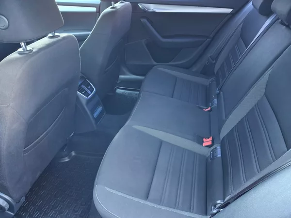Škoda Octavia Ambition 1,5TSi 110kW - foto 7