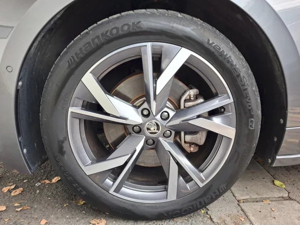 Škoda Enyaq SPORTLINE 4x4 195kW 80X - foto 35