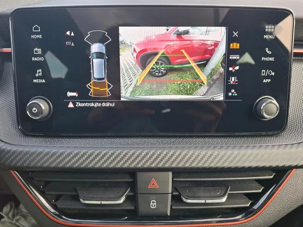 Škoda Kamiq Monte Carlo DSG 1,0TSi 85kW - foto 23