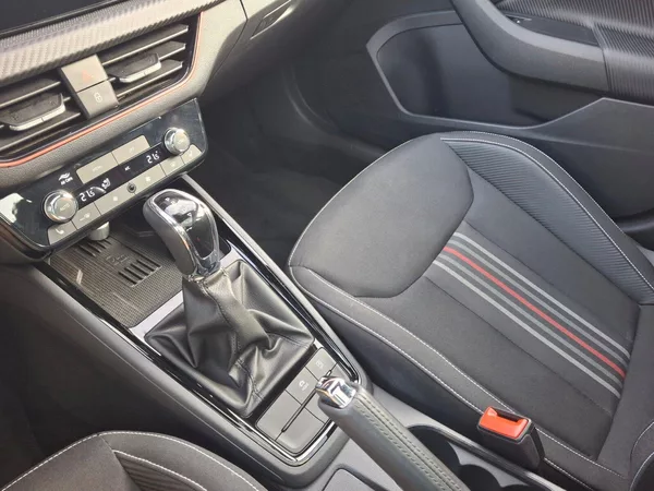 Škoda Kamiq Monte Carlo DSG 1,0TSi 85kW - foto 24