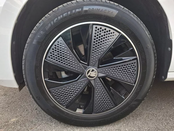 Škoda Kamiq Monte Carlo DSG 1,0TSi 85kW - foto 33