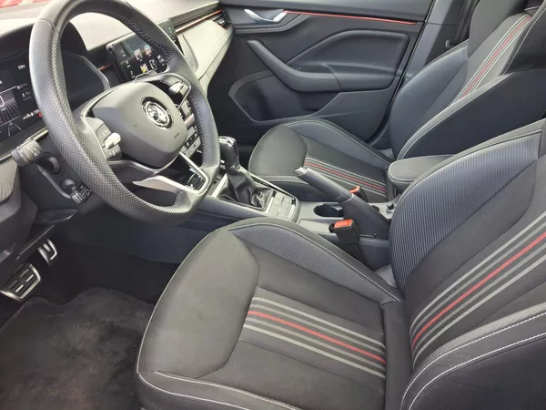 Škoda Kamiq Monte Carlo DSG 1,0TSi 85kW - foto 6