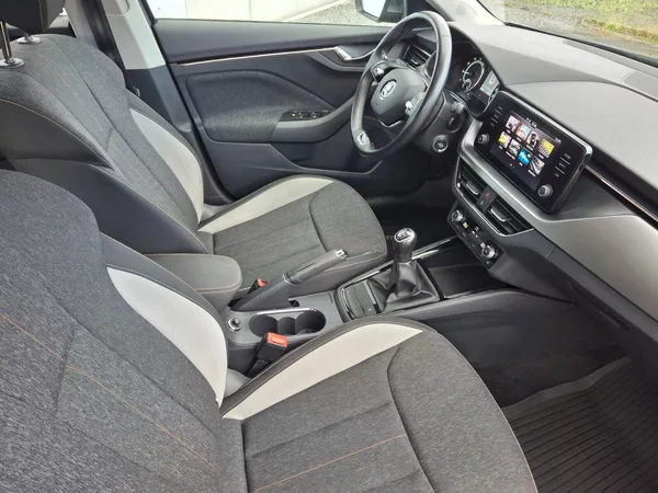 Škoda Kamiq Style 1,0TSi 81kW - foto 14